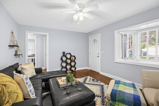 Foto del edificio - 317 Crafton St