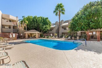 Building Photo - 4850 E Desert Cove Ave