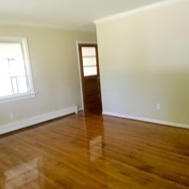 Foto del edificio - 6139 Powhite Farm Dr