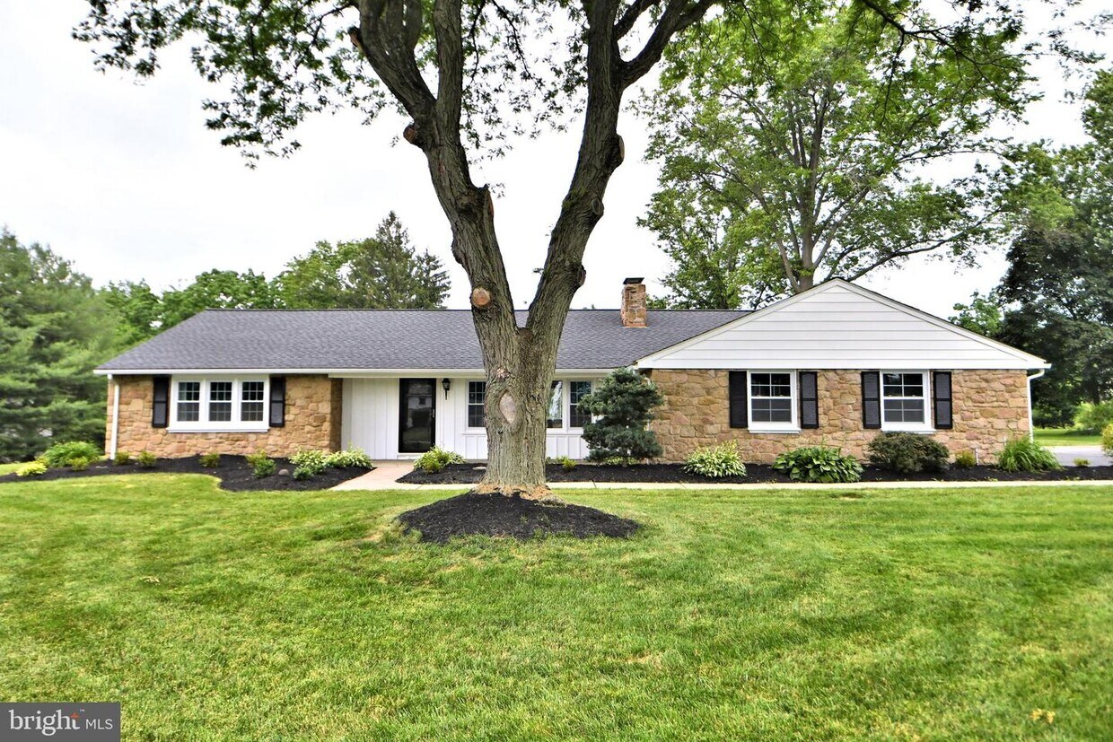 205 Maple Ave, Harleysville, PA 19438 House Rental in Harleysville