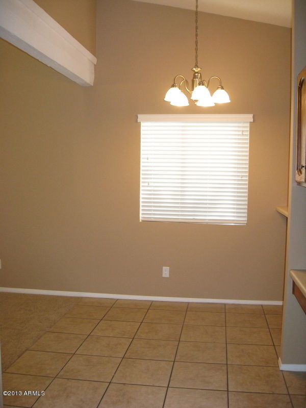 Building Photo - 419 E. Cullumber # D--MOVE IN READY -- GOR...