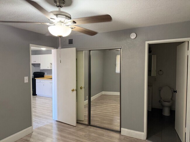 Foto del edificio - 1 Bedroom 1 Bath In Central Las Vegas