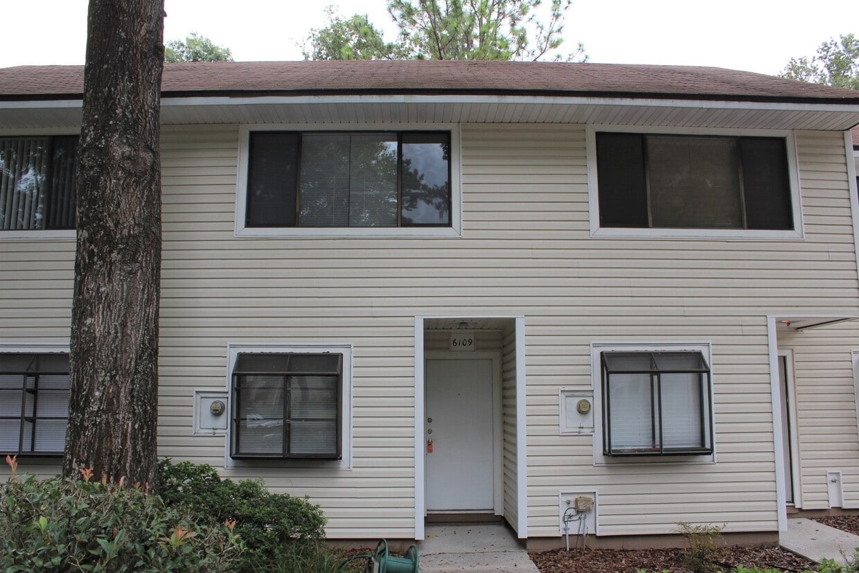 6109 SW 8th Ln, Gainesville, FL 32607 House Rental in Gainesville, FL