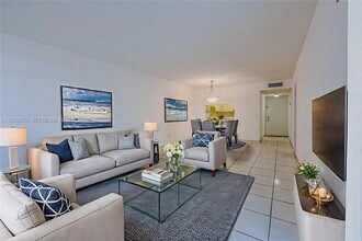 Building Photo - 1900 W 68th St