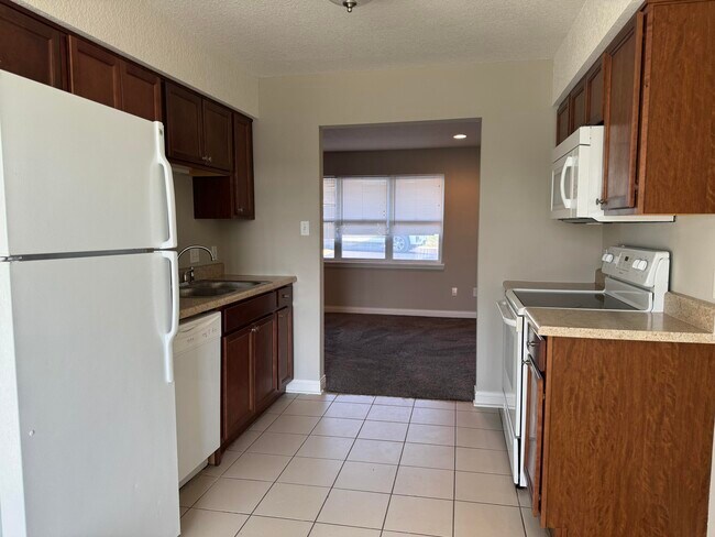 Foto del edificio - 5625 Hilltop