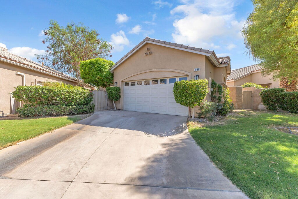 Primary Photo - 79851 Carmel Valley Ave