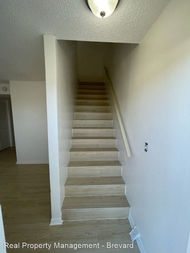 Building Photo - 2 br, 1.5 bath House - 2276 W. New Haven A...