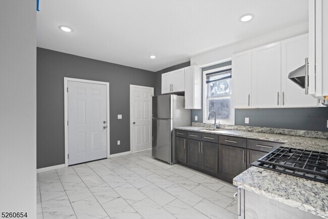 Foto del edificio - 388 S 11th St