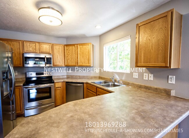 Building Photo - Great Bluffdale One level Condo