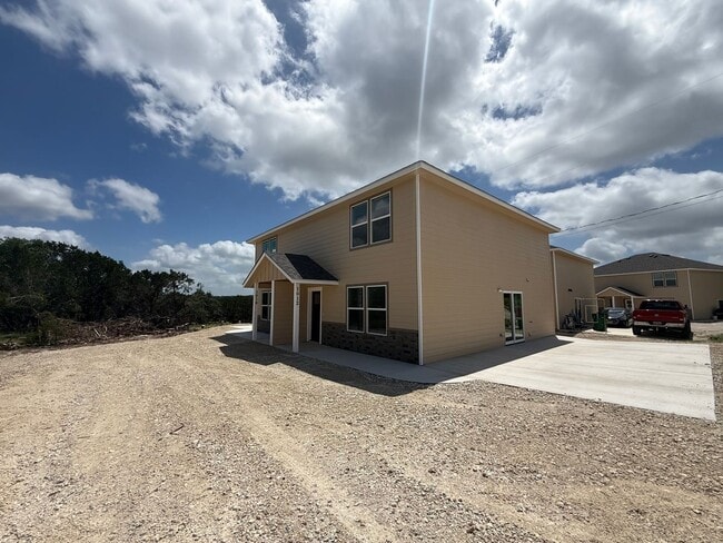 Building Photo - 1008 1010