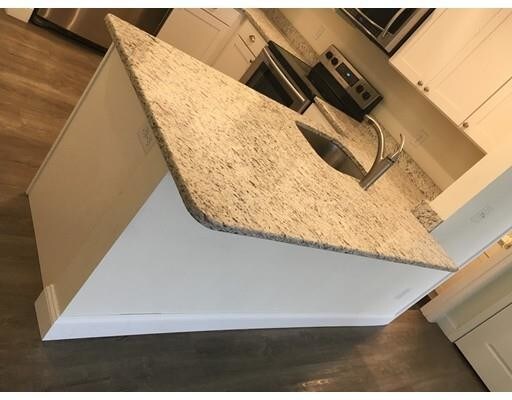 Building Photo - 2 bedroom in North Andover MA 01845