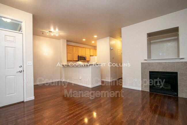 Building Photo - 2863 Kansas Dr