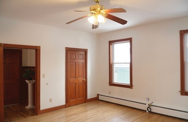 Foto del edificio - 20 Perkins St