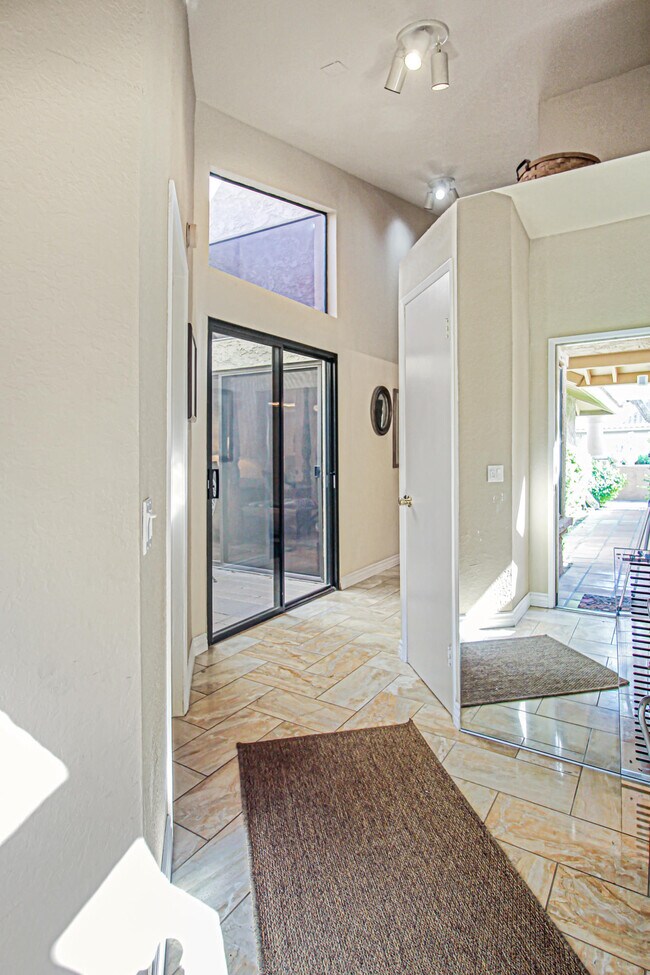 Building Photo - 77620 Woodhaven Dr N