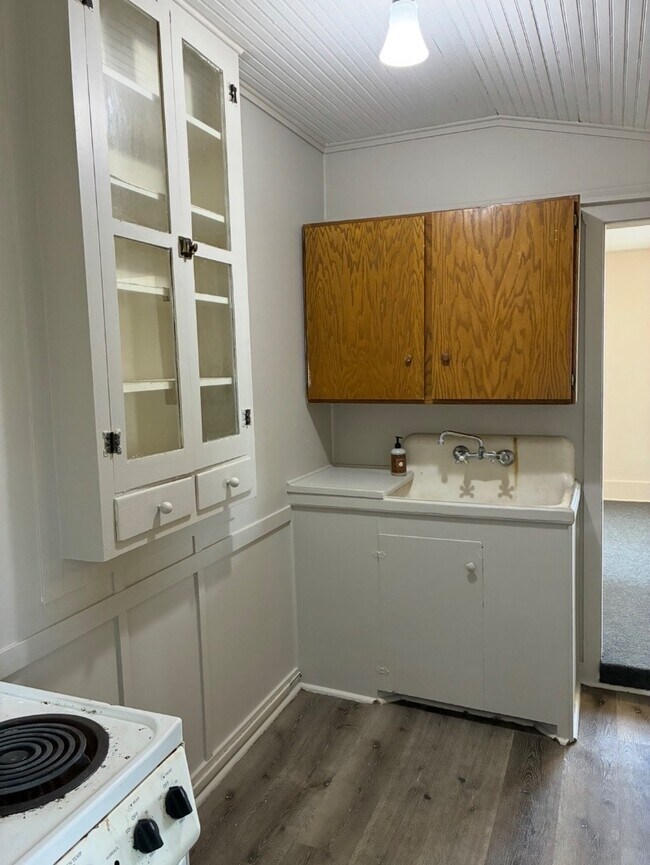 Foto del edificio - 1311 Hansen Ave