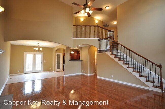 Building Photo - 4 br, 2.5 bath House - 3113 Twelve Oaks Blvd