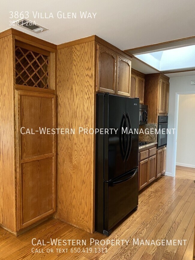 Foto del edificio - 3863 Villa Glen Way