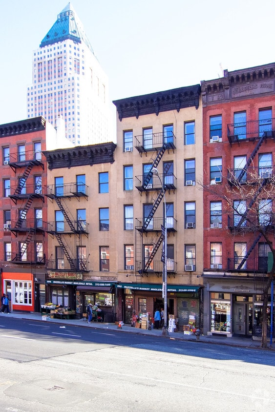 Building Photo - 692 Ninth Ave