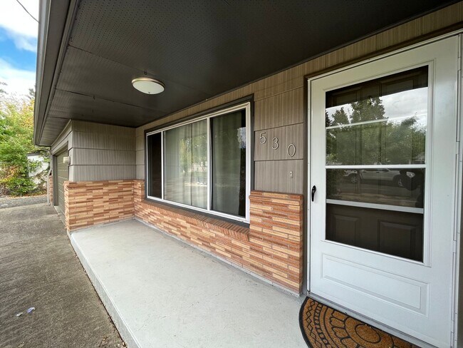 Foto del edificio - Charming 3Bd + 1.5Ba Ranch Home in Hillsbo...