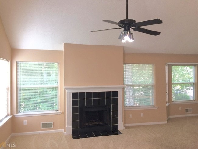 Foto del edificio - 901 Bradford Ln