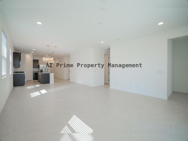 Building Photo - 17317 W Running Deer Trl