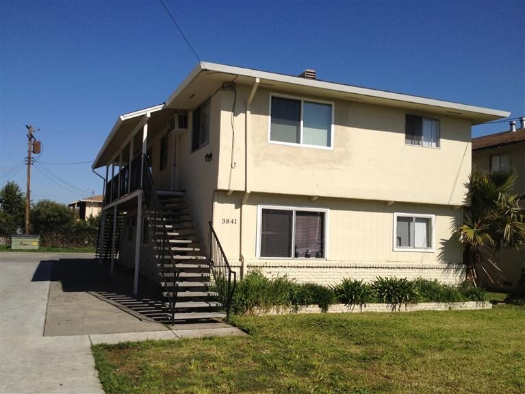 Primary Photo - 3841 44th Ave