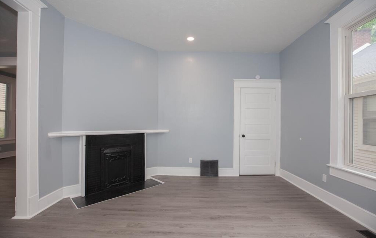 Foto principal - 817 Jefferson Ave
