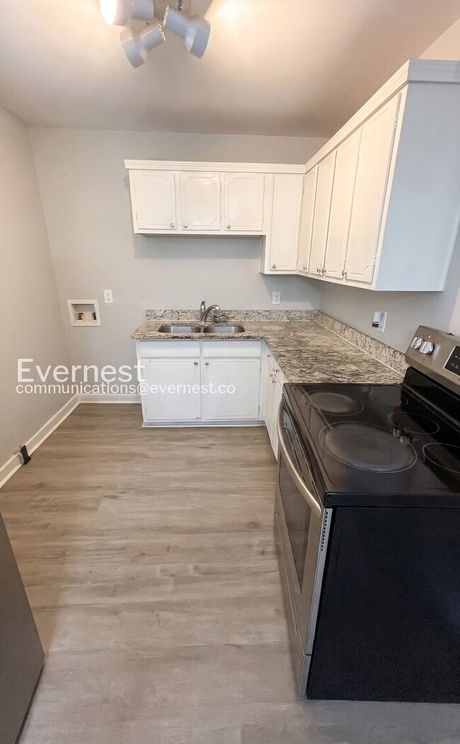 Building Photo - 6631 Baldwin Ct