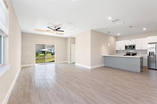 Foto del edificio - 740 Fraser Ct