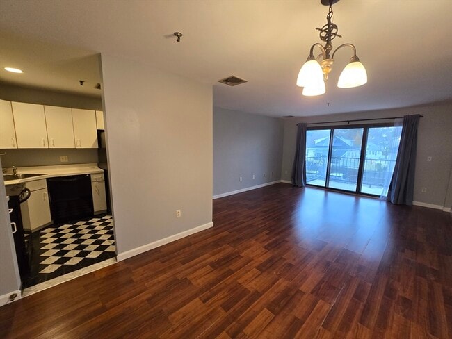 Building Photo - 500 Washington St