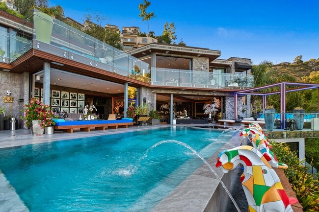 Foto del edificio - 8356 Sunset View Dr