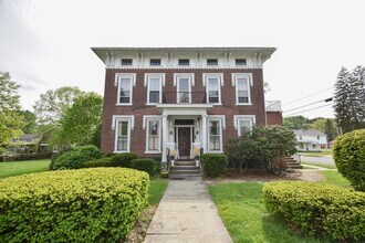 Building Photo - 440-444 W Main St