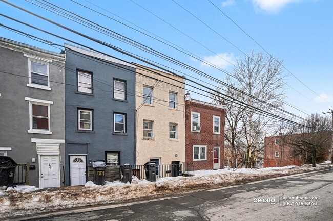 Building Photo - 126 W Elm St