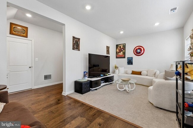 Building Photo - 9300 Barnes Lp
