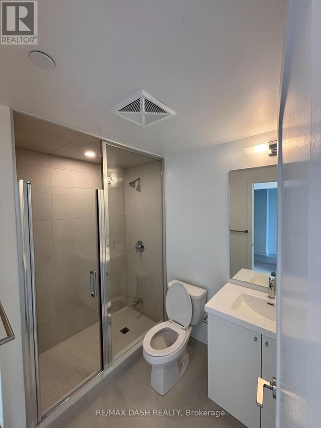 Photo du bâtiment - 2425-2425 Simcoe St N