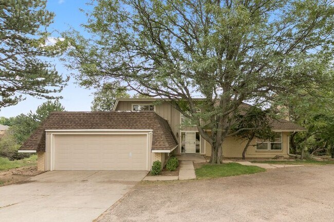 Building Photo - 9666 E Orchard Dr