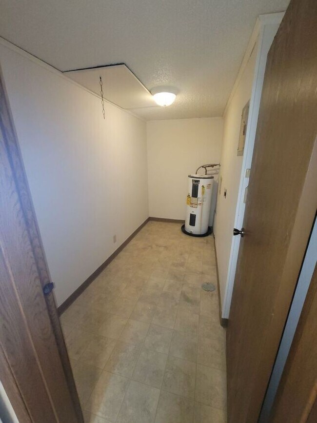 Foto del edificio - 446 Cedargate Court-446