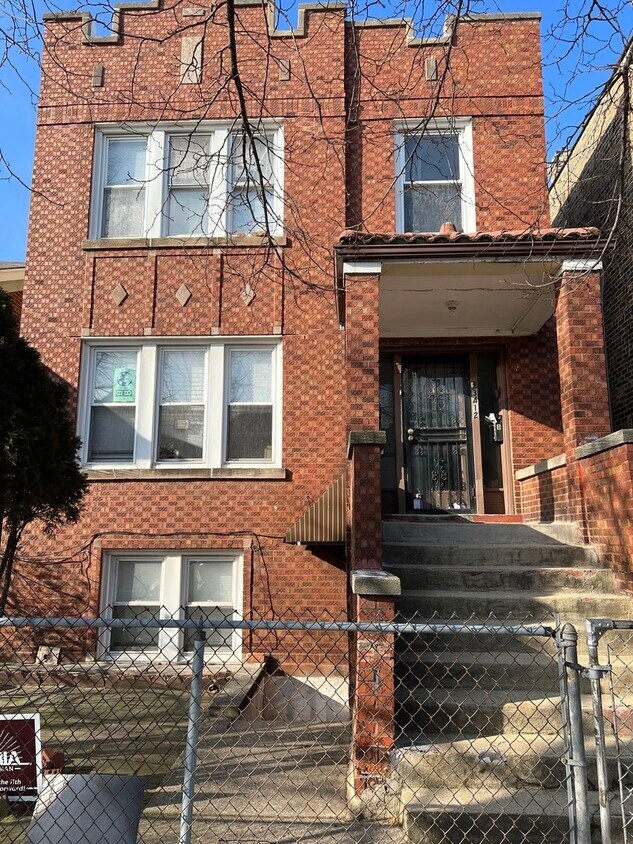 Primary Photo - 3412 S Wallace St