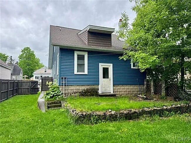 Building Photo - 113 Delmar Pl