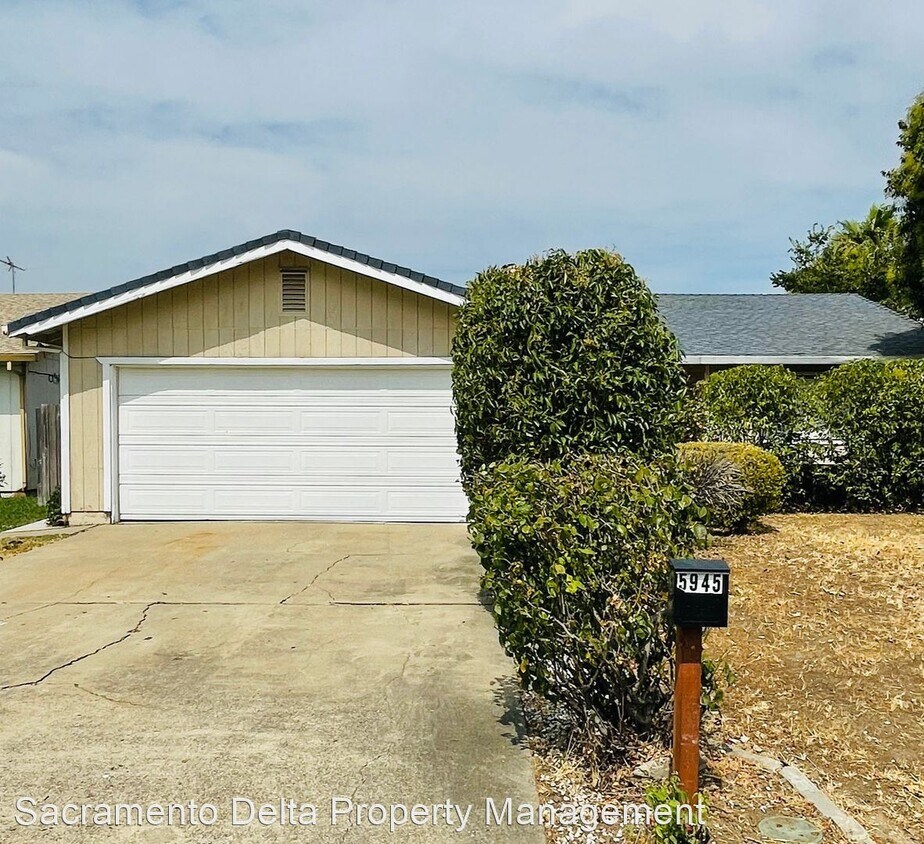 Foto principal - 3 br, 2 bath House - 5945 Ehrhardt Avenue
