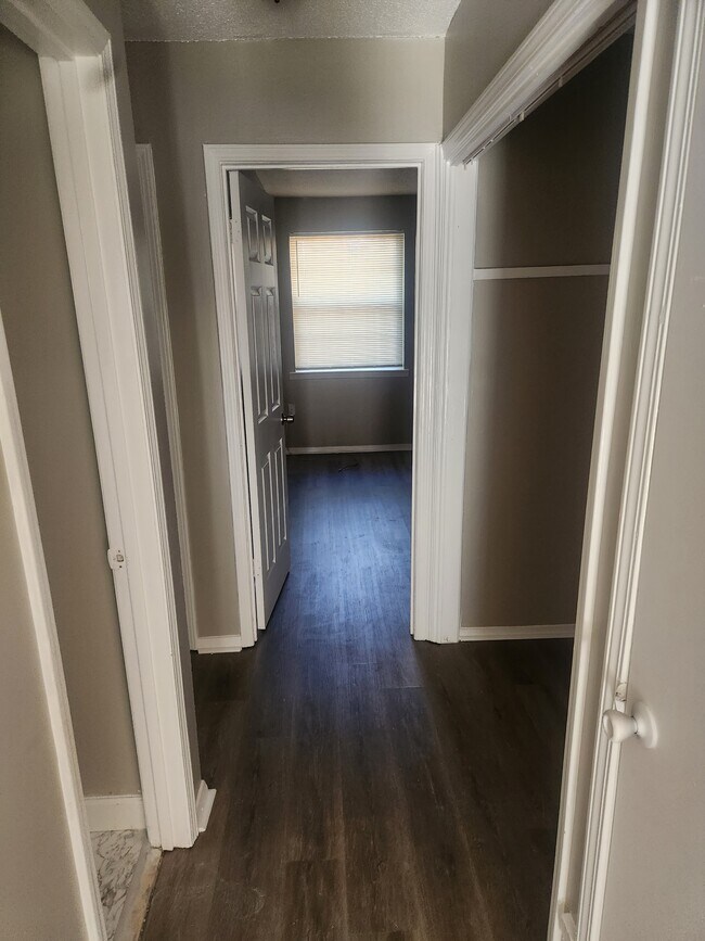 Foto del edificio - 3307 Amselle Cir