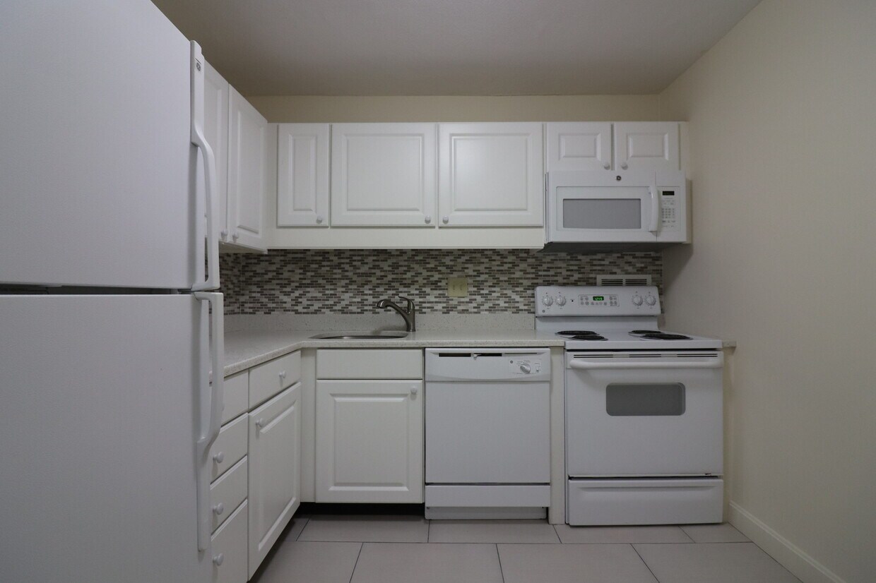 Foto principal - 101 Monmouth St