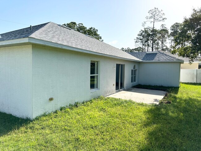 Foto del edificio - 71 Reidsville Dr