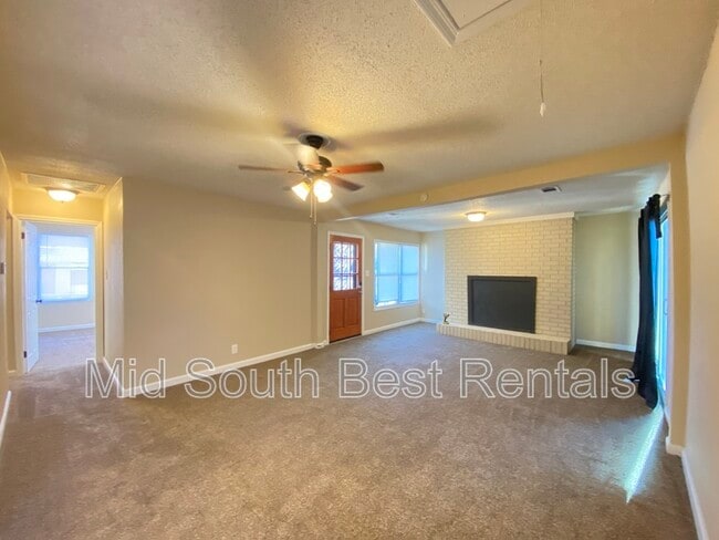 Building Photo - 135 Galloway Cir