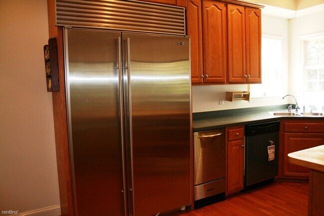 Foto del edificio - 4 br, 3.5 bath House - 695 Carodon Drive