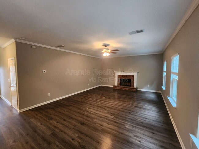 Foto del edificio - 255 Fieldcrest Dr