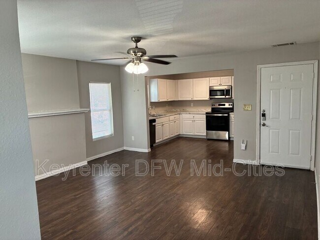 Foto del edificio - 2735 Purington Ave