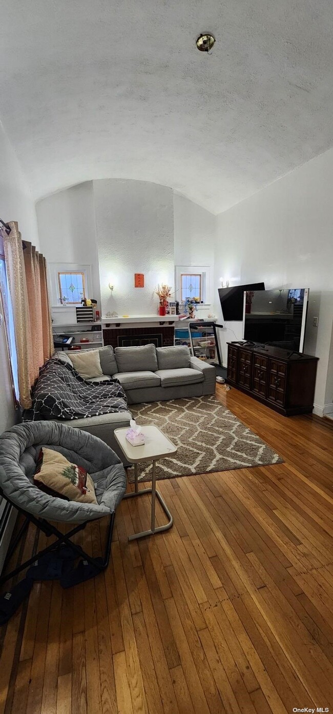 Foto del edificio - 231 Spruce St