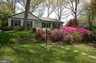 Building Photo - 11903 Henry Fleet Dr