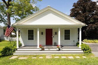 Building Photo - 106 Cr-19